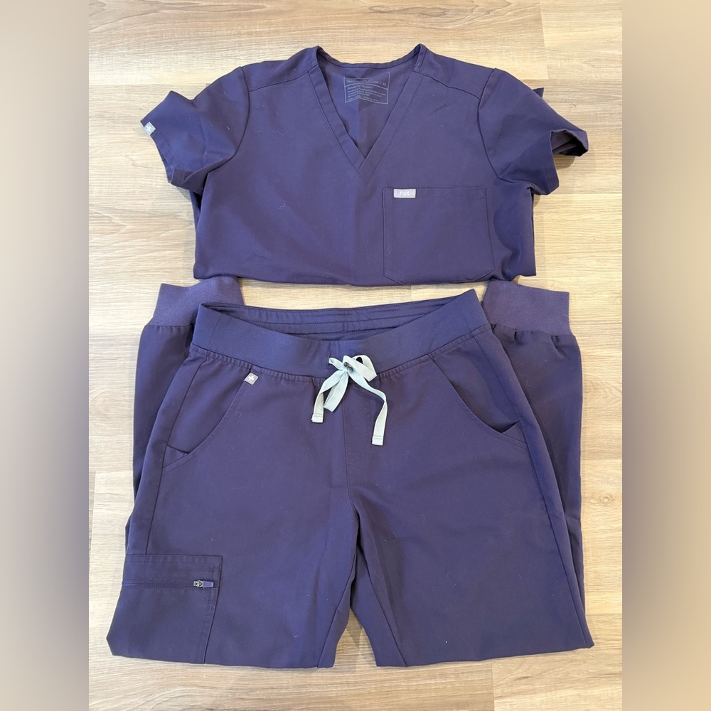 Women’s Figs Scrub Set